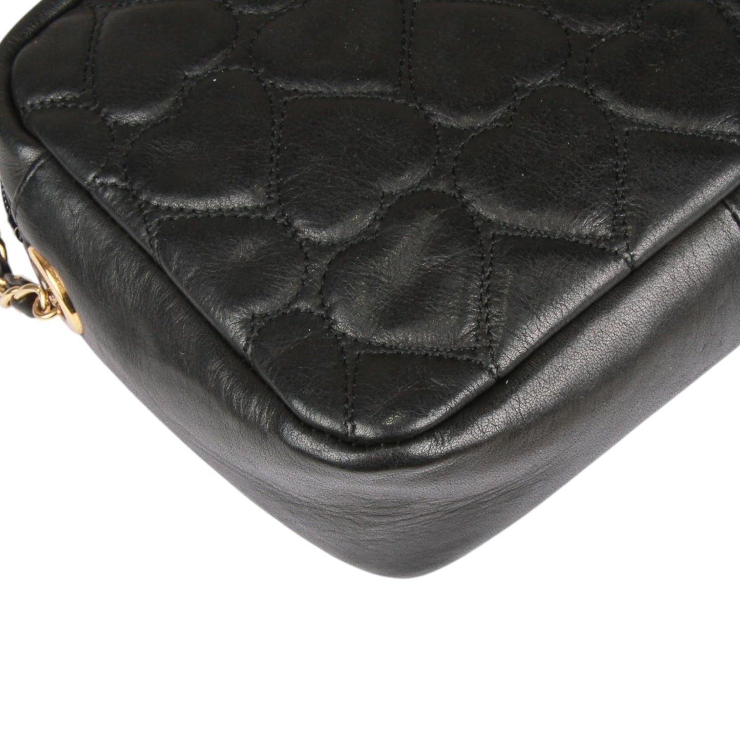 Vintage Moschino heart shape quilted calfskin Gold chain strap purse