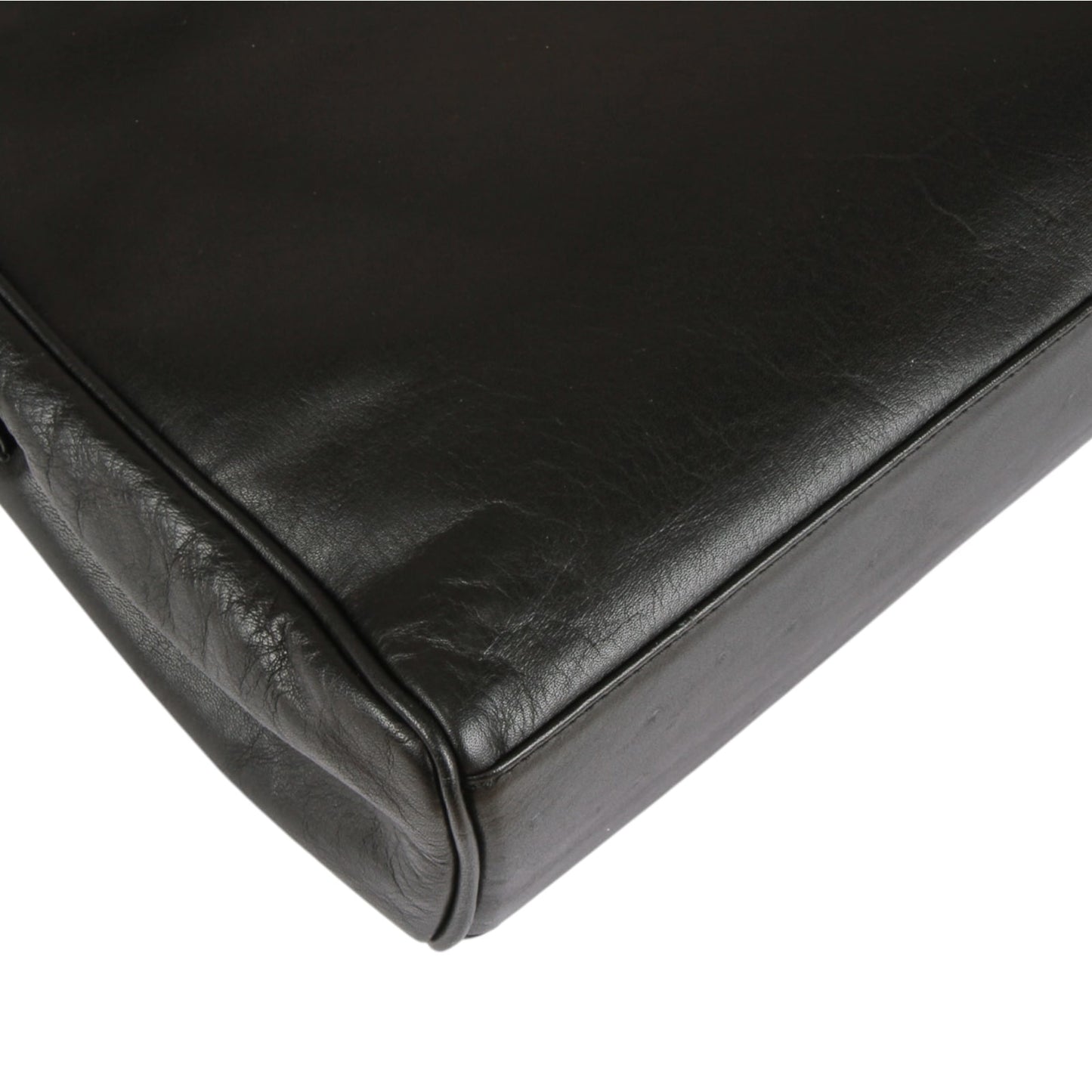 Vintage Moschino heart shape quilted calfskin Gold chain strap purse