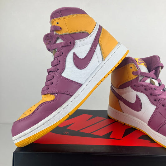 Nike Air Jordan 1 Retro High Original University Gold/Light Bordeaux 555088-706