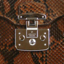 LOUIS VUITTON M63080 Keychain / LV Capucine Key ring metal gold unisex –  Japan second hand luxury bags online supplier Arigatou Share Japan