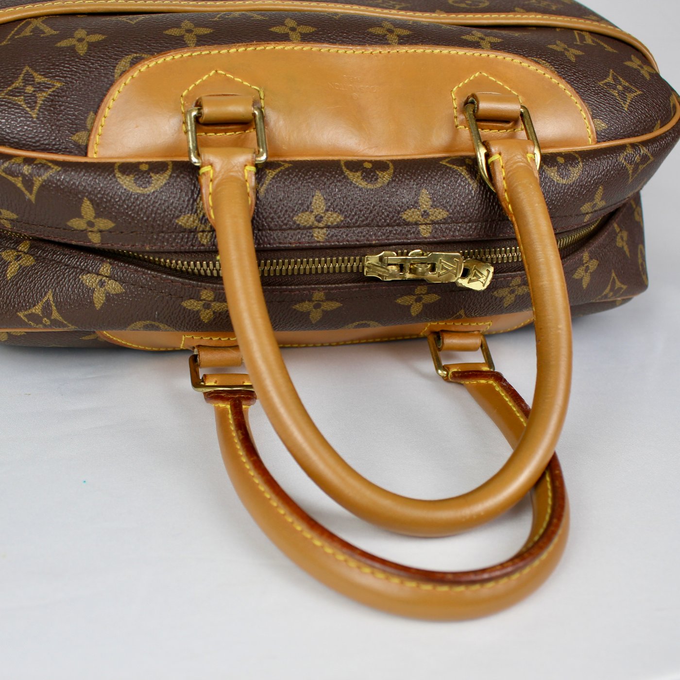 Louis Vuitton Monogram Canvas Deauville Travel Hand Bag