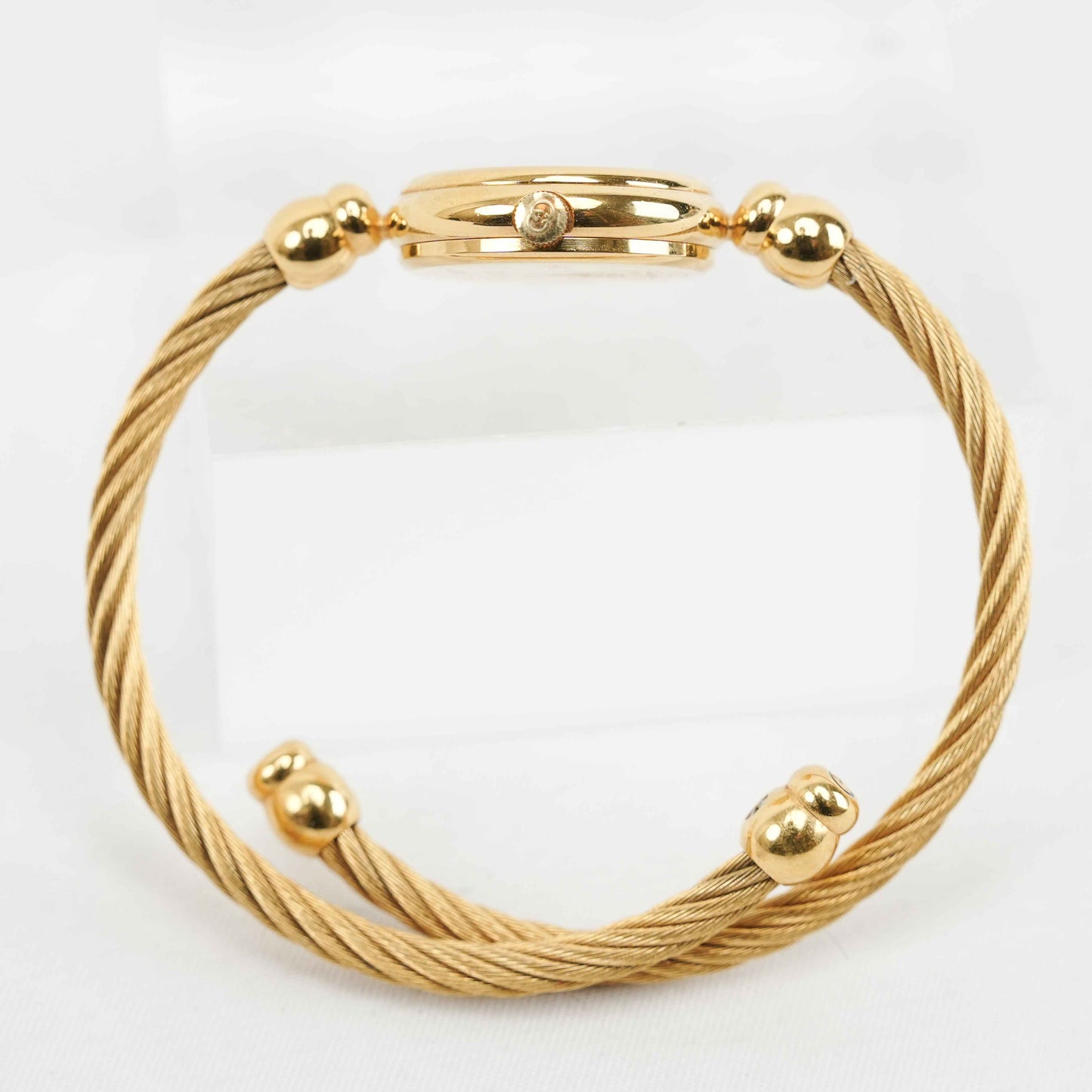 Gucci Vintage Cable Bangle Watch – Swiss Quartz – 1980s/1990s