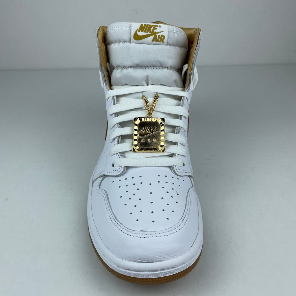 Nike Jordan 1 Retro High OG Metallic Gold (Women's) - EU 42.5/UK 8/US 10.5/CM 27.5