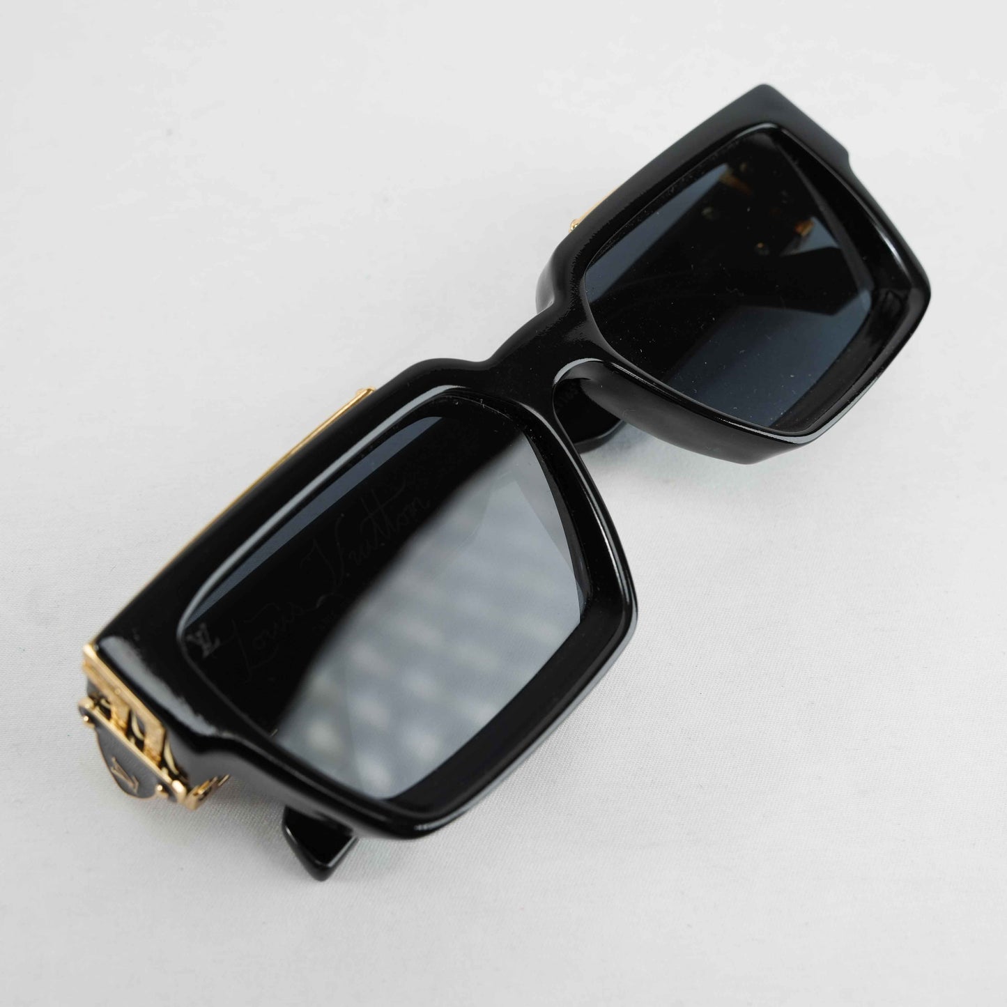 Authentic Louis Vuitton Millionaire Sunglasses – Black & Gold