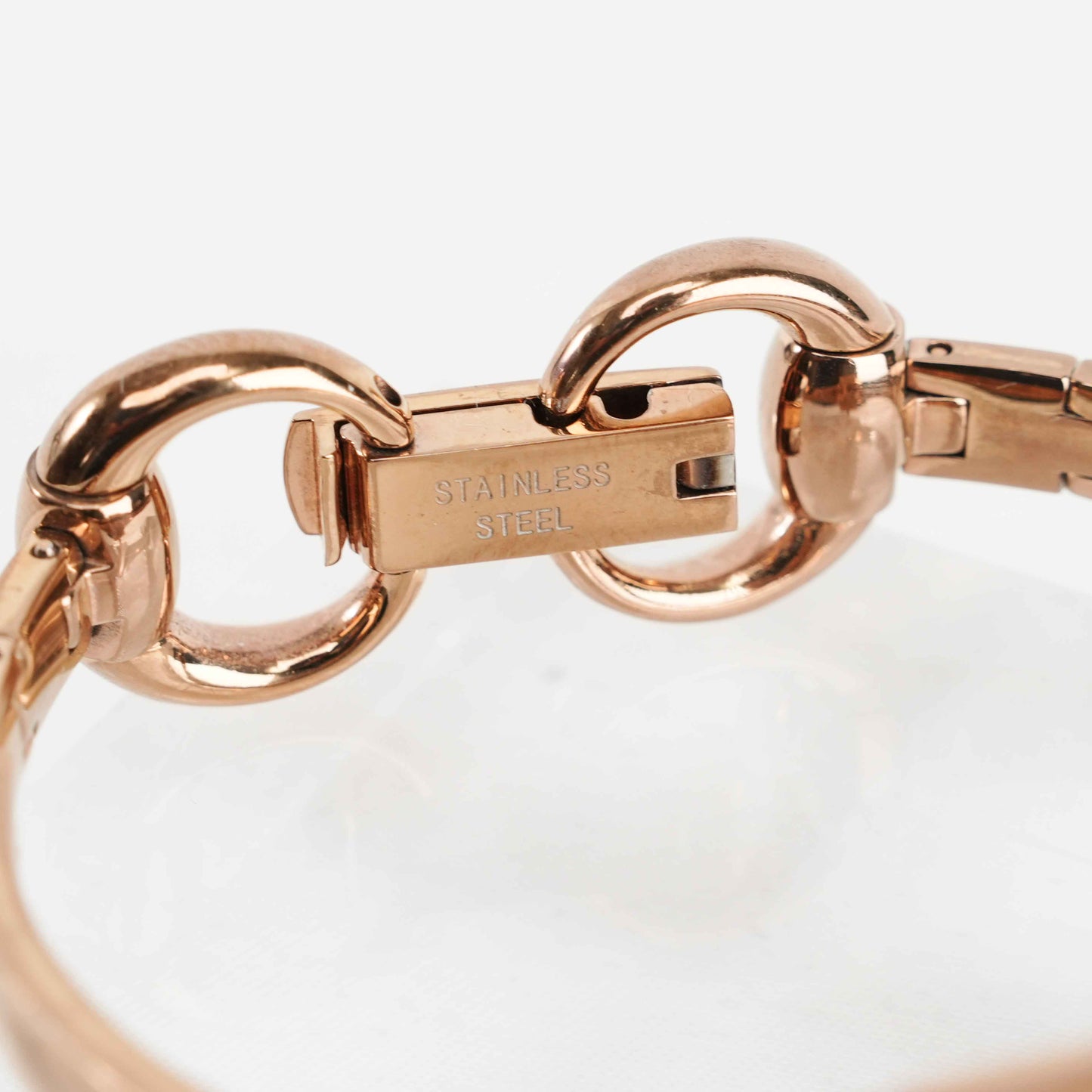 Gucci Women's Rose Gold-Tone Stainless Steel Bangle Watch