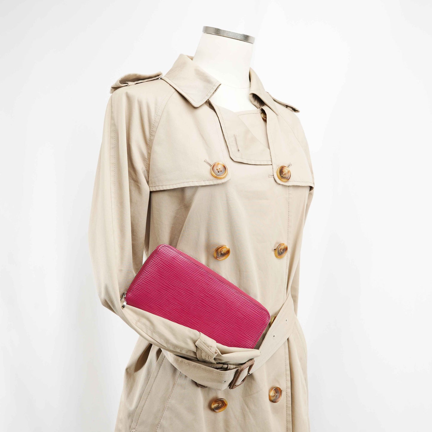 Louis Vuitton Zippy Wallet in Fuchsia Epi Leather