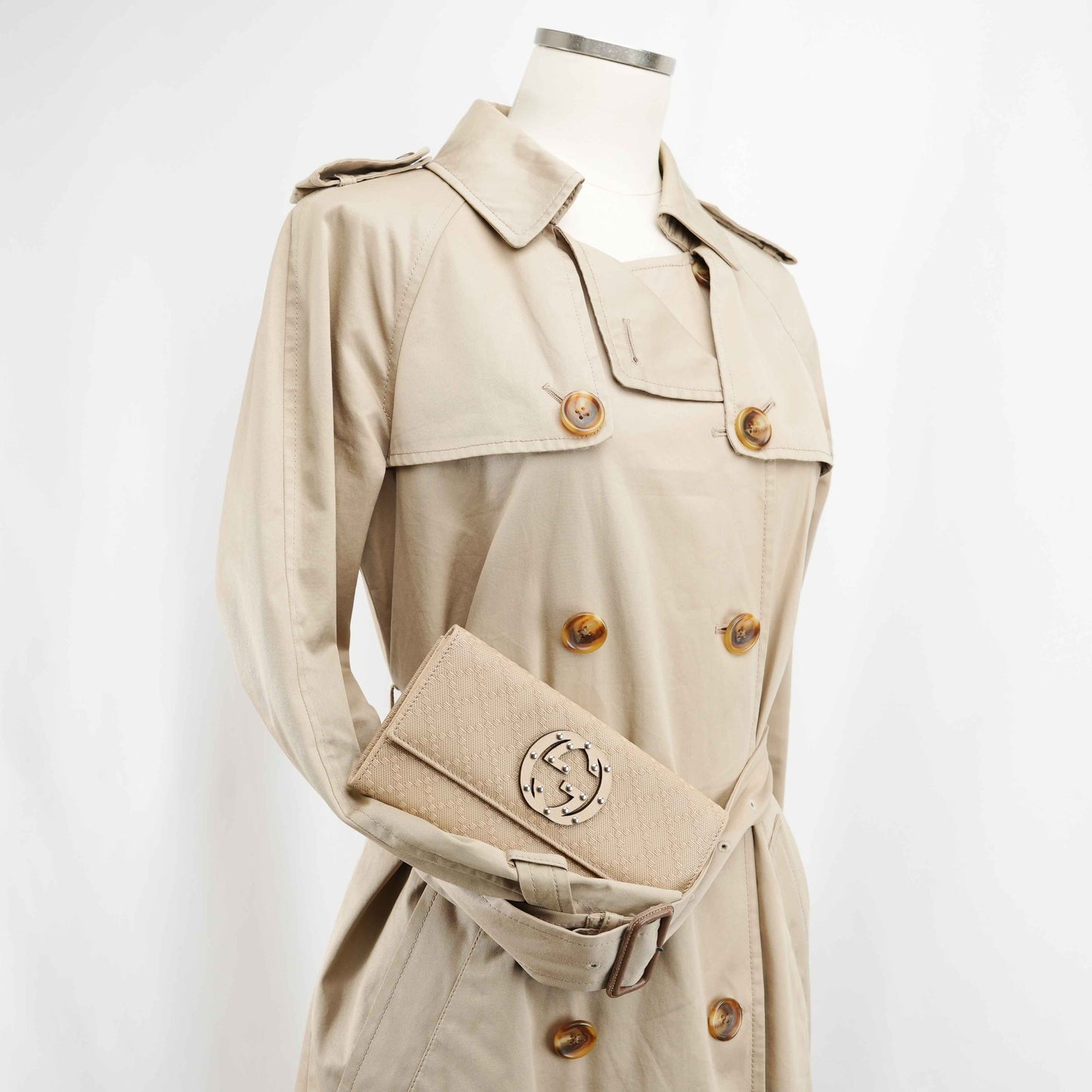 Gucci Beige Jacquard Canvas Trifold Wallet with Studded GG Logo – Model 231843