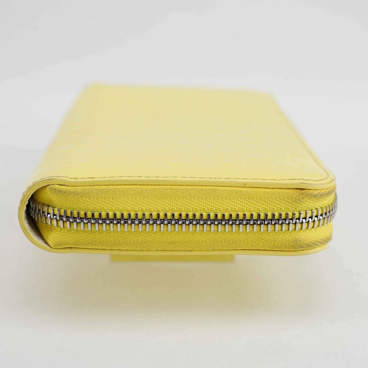 Louis Vuitton Zippy Wallet – Limited Edition SS2013 – Yellow