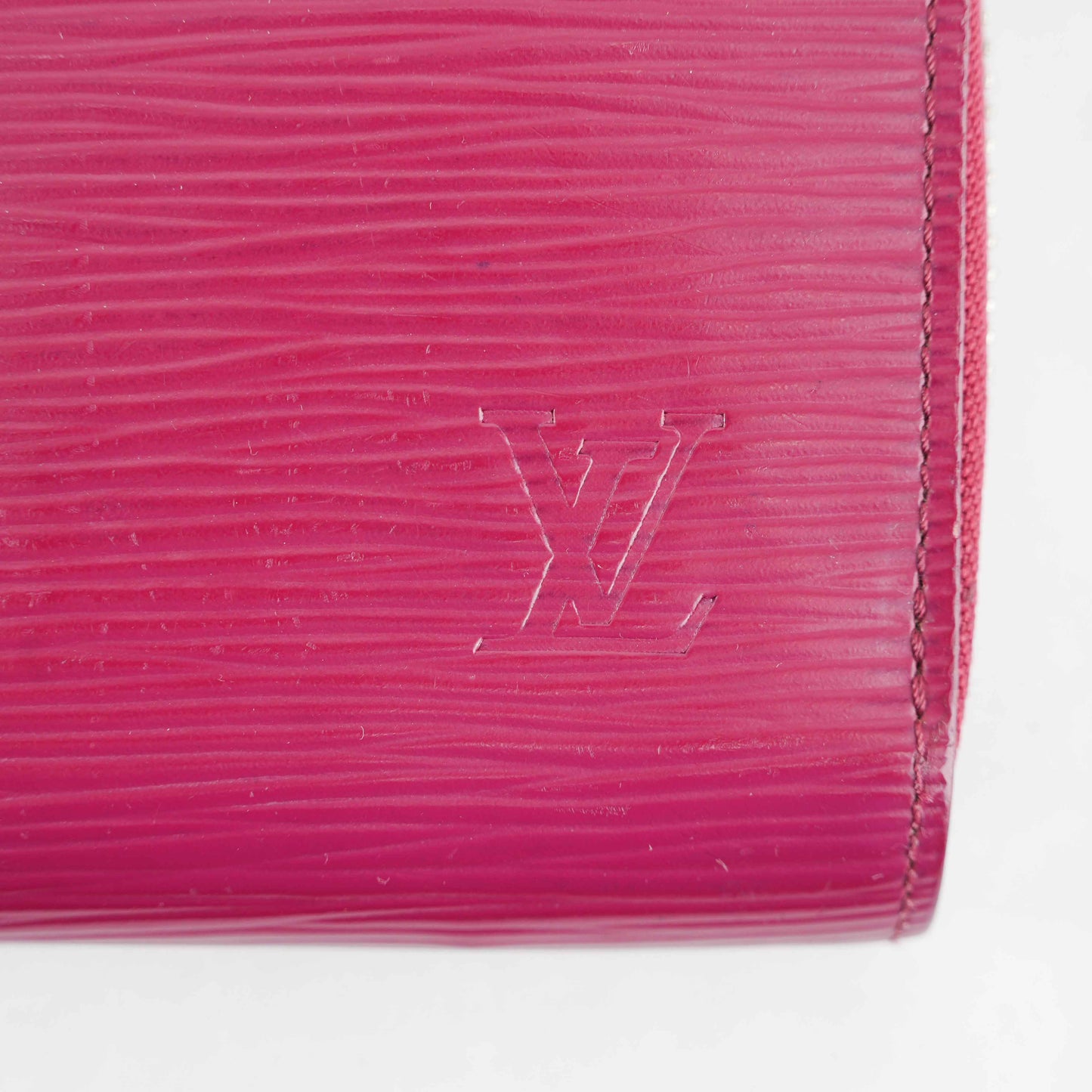 Louis Vuitton Zippy Wallet in Fuchsia Epi Leather