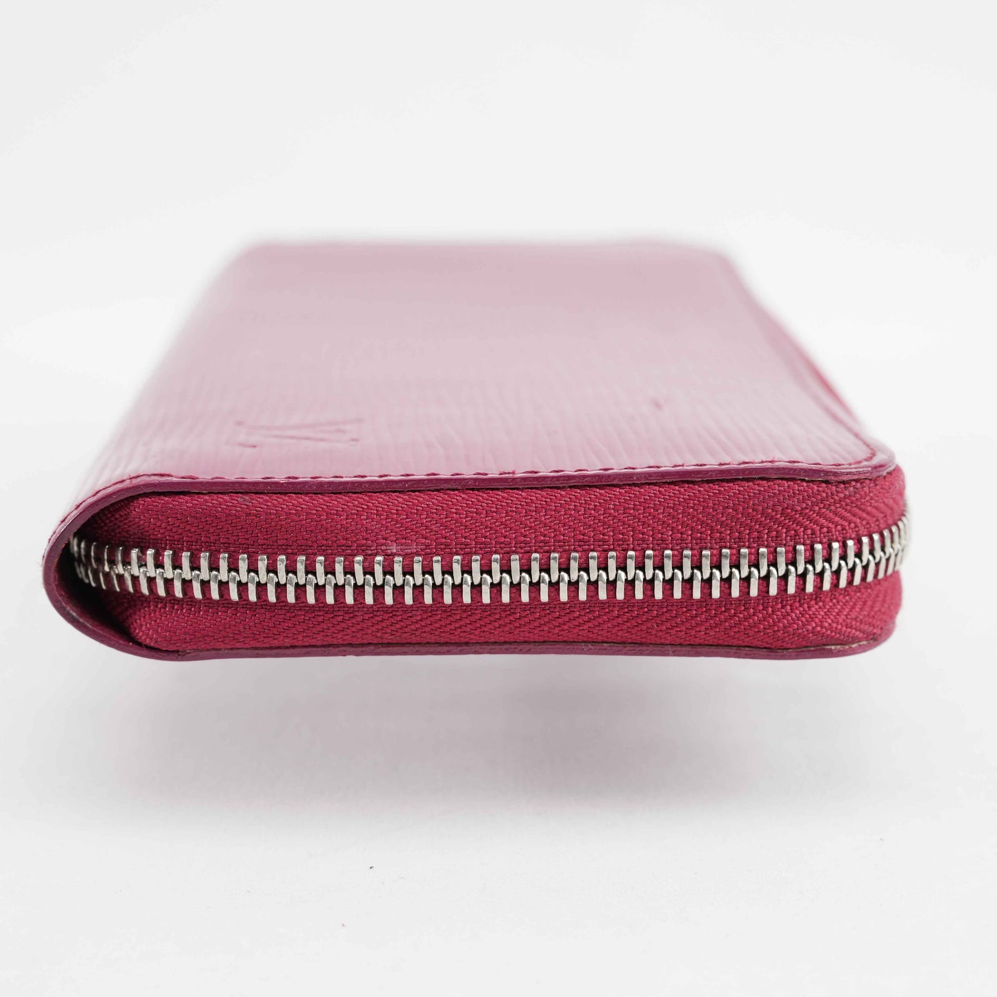 Louis Vuitton Zippy Wallet in Fuchsia Epi Leather