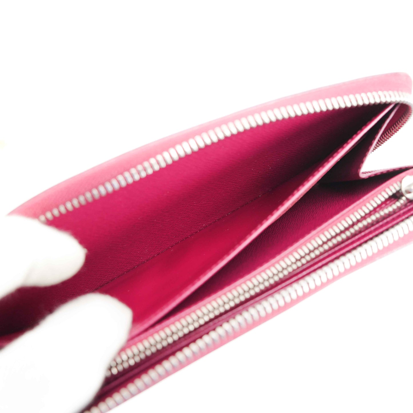 Louis Vuitton Zippy Wallet in Fuchsia Epi Leather