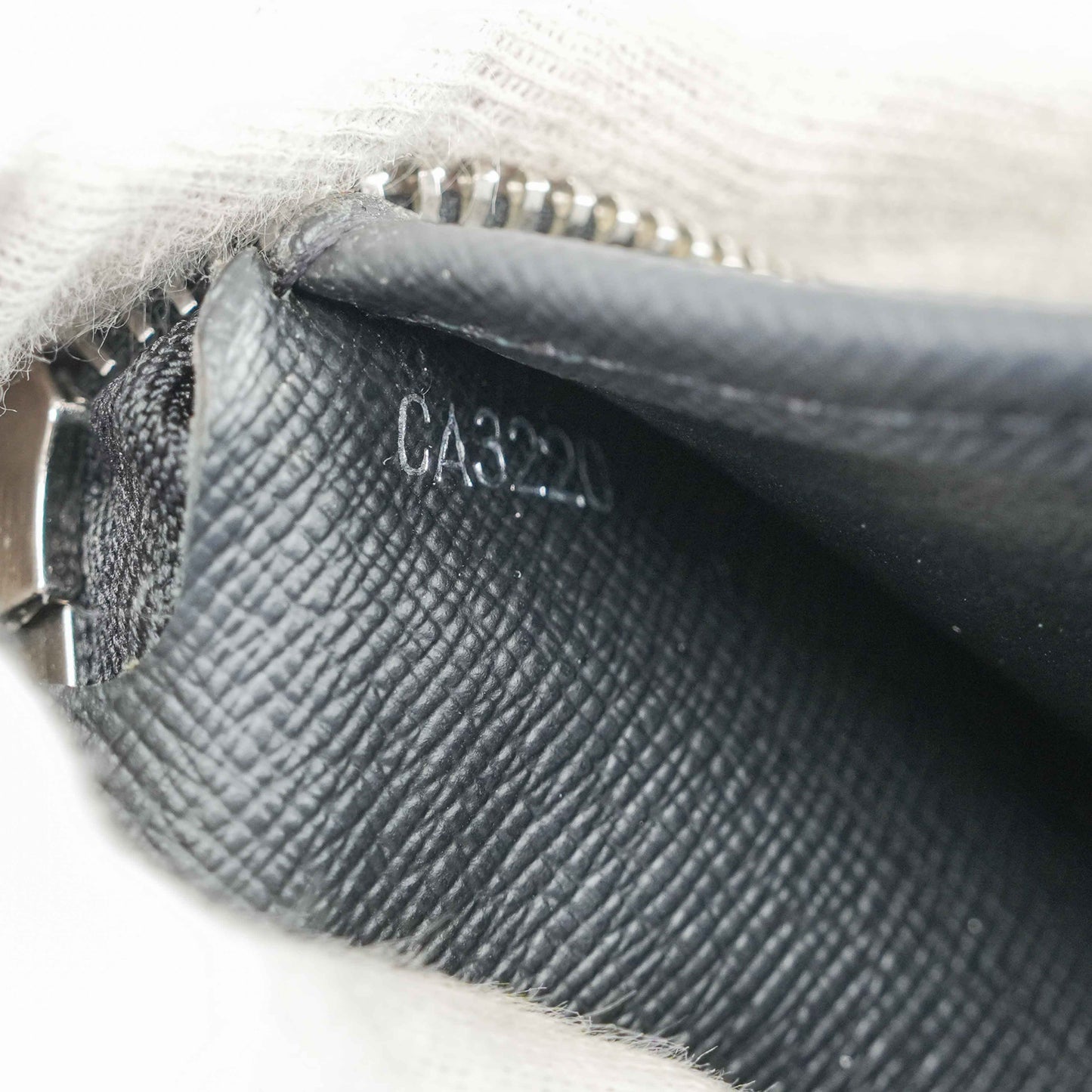 Authentic Louis Vuitton - Zippy Long Wallet in Graphite Grey Taiga Leather