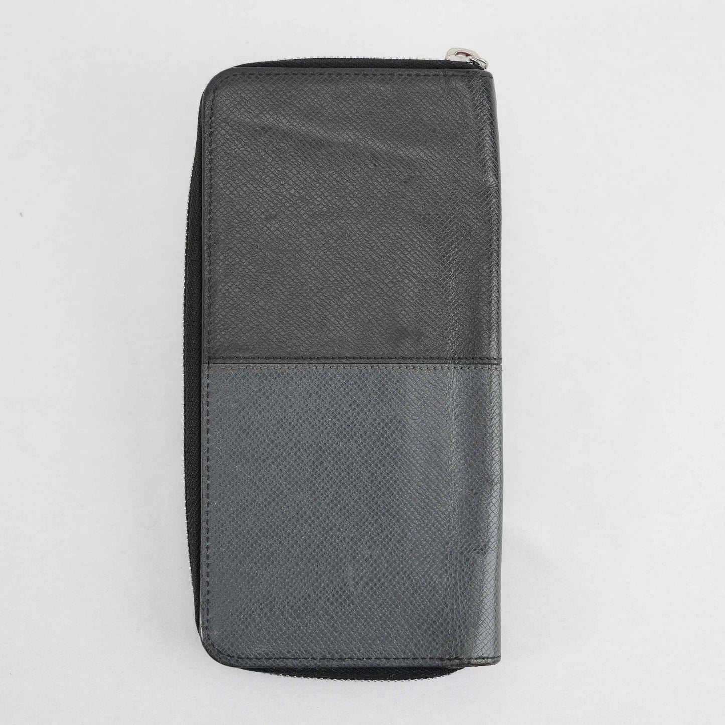 Authentic Louis Vuitton - Zippy Long Wallet in Graphite Grey Taiga Leather