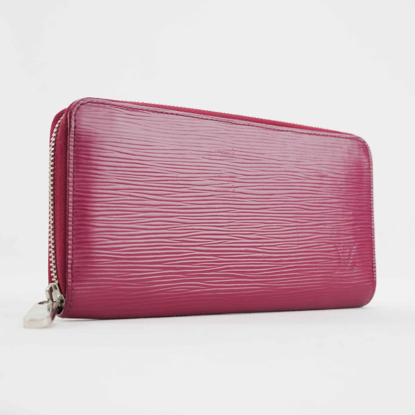 Louis Vuitton Zippy Wallet in Fuchsia Epi Leather