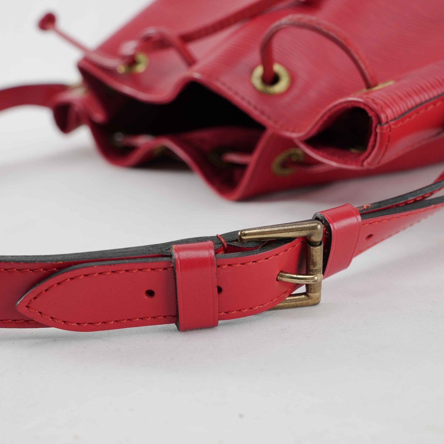 Authentic Louis Vuitton - Petit Noe - Shoulder bag