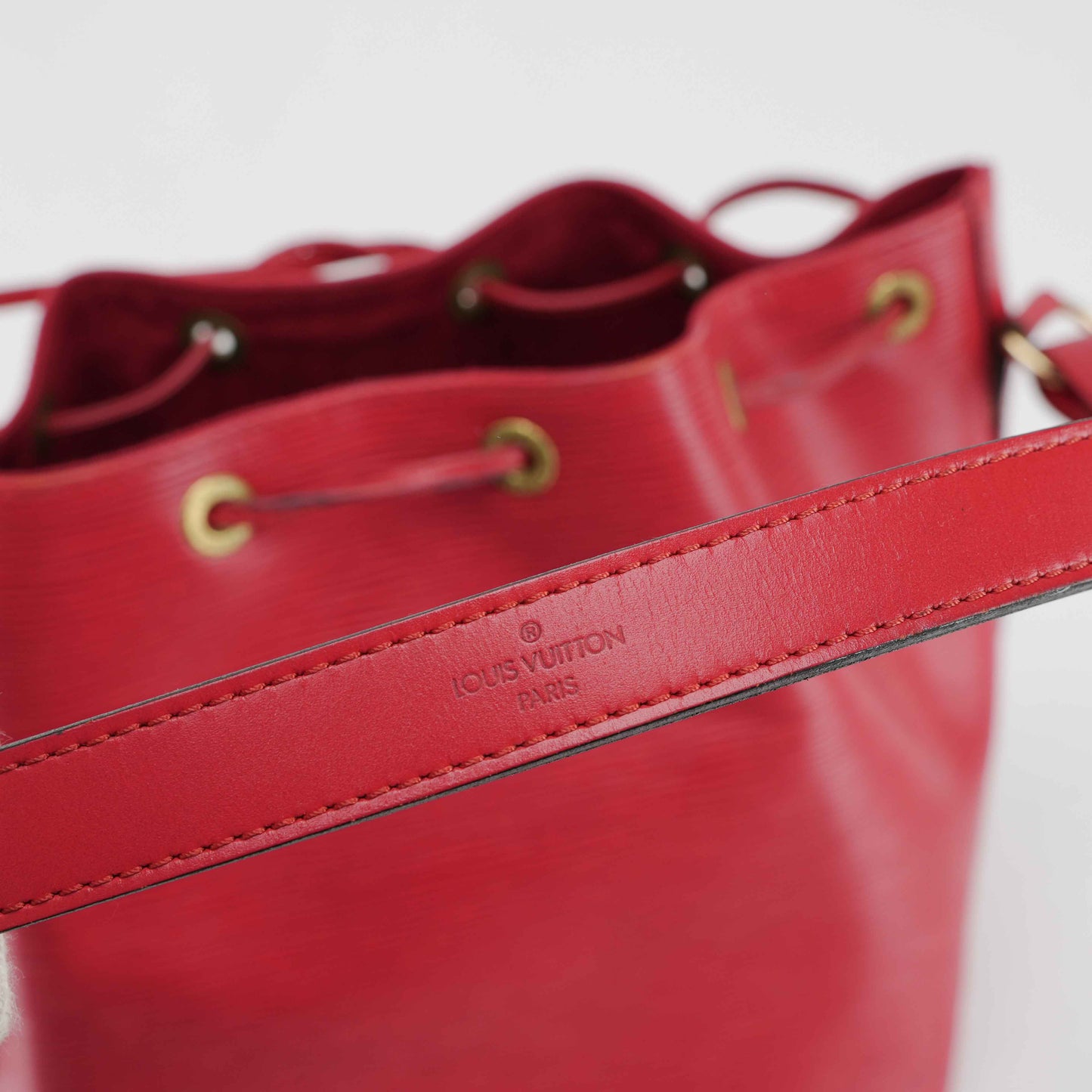 Authentic Louis Vuitton - Petit Noe - Shoulder bag