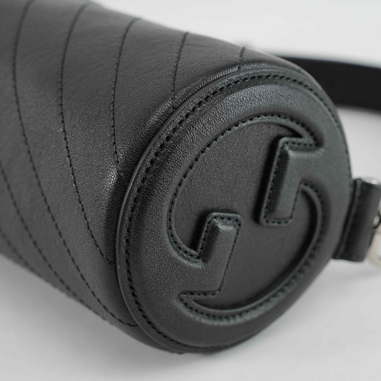 Gucci Blondie Mini Barrel Bag in Black Leather