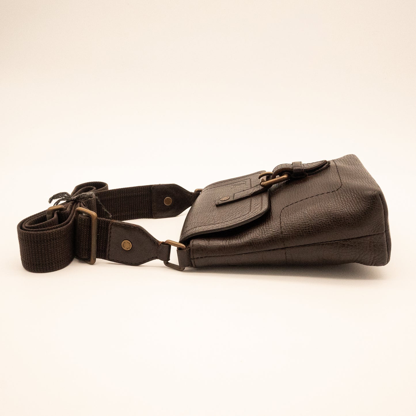 Louis Vuitton Utah Dark Brown Leather Crossbody Bag