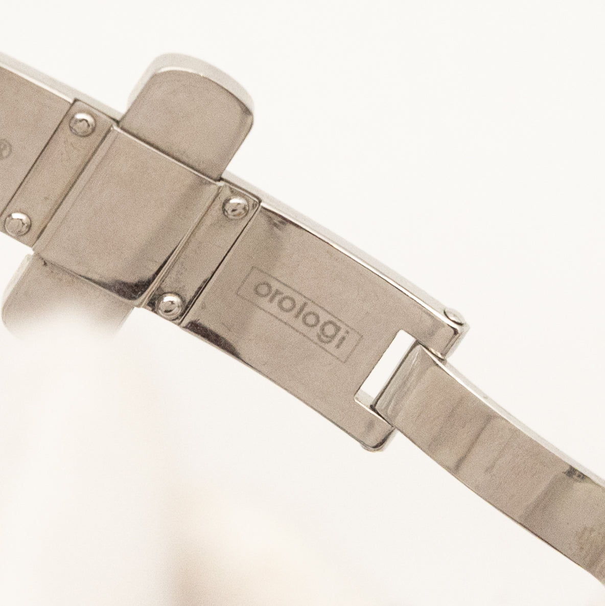 Fendi Rectangular Orologi Sapphire Crystal Watch Salmon Dial – Swiss Made