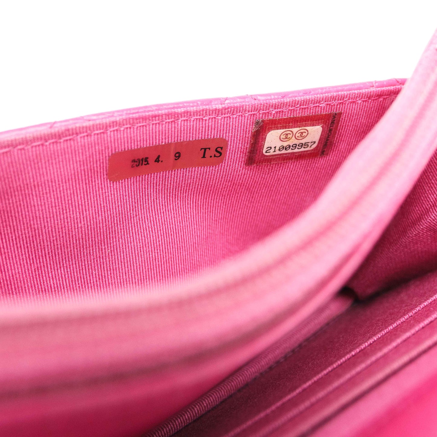 Chanel Classic Quilted Chain Wallet in Pink Caviar Leather