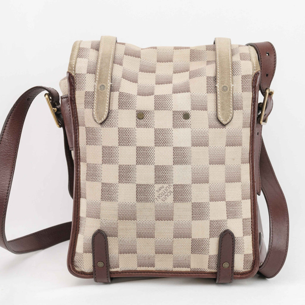 Authentic LOUIS VUITTON Damier Lune Trotteur