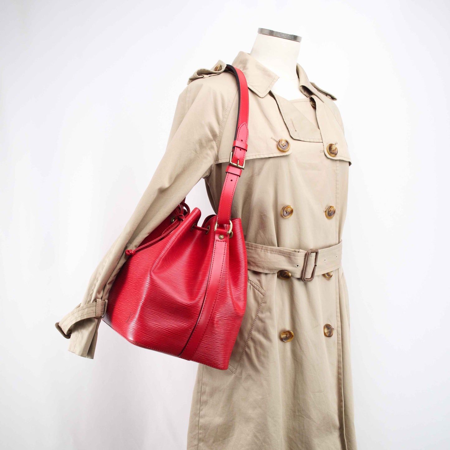 Authentic Louis Vuitton - Petit Noe - Shoulder bag