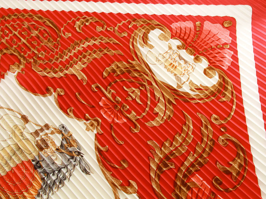 Authentic Hermes pleated Scarf Stole "Cheval Turc"  by Christine Vauzelles