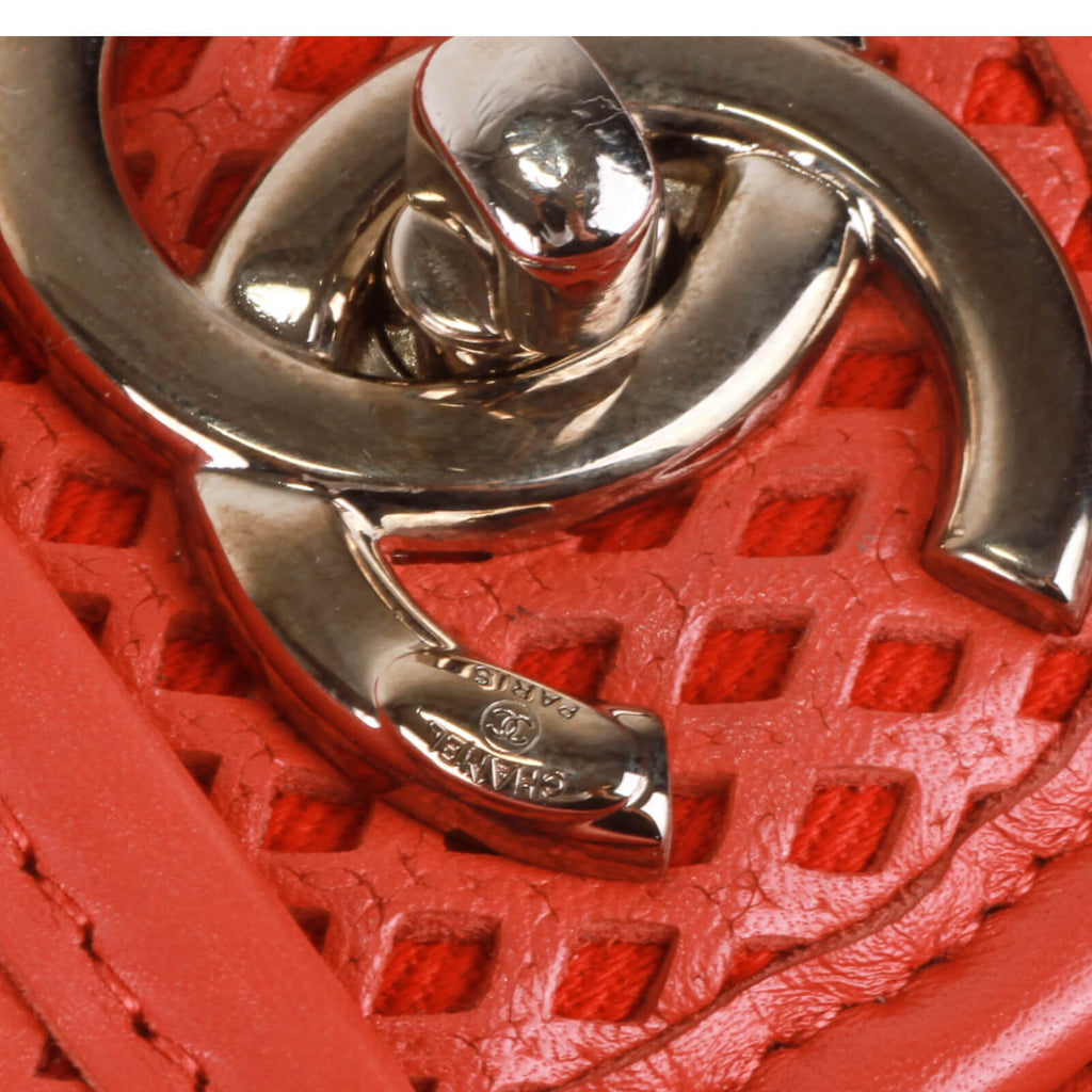 Authentic Chanel red leather Matelassé chain shoulder bag