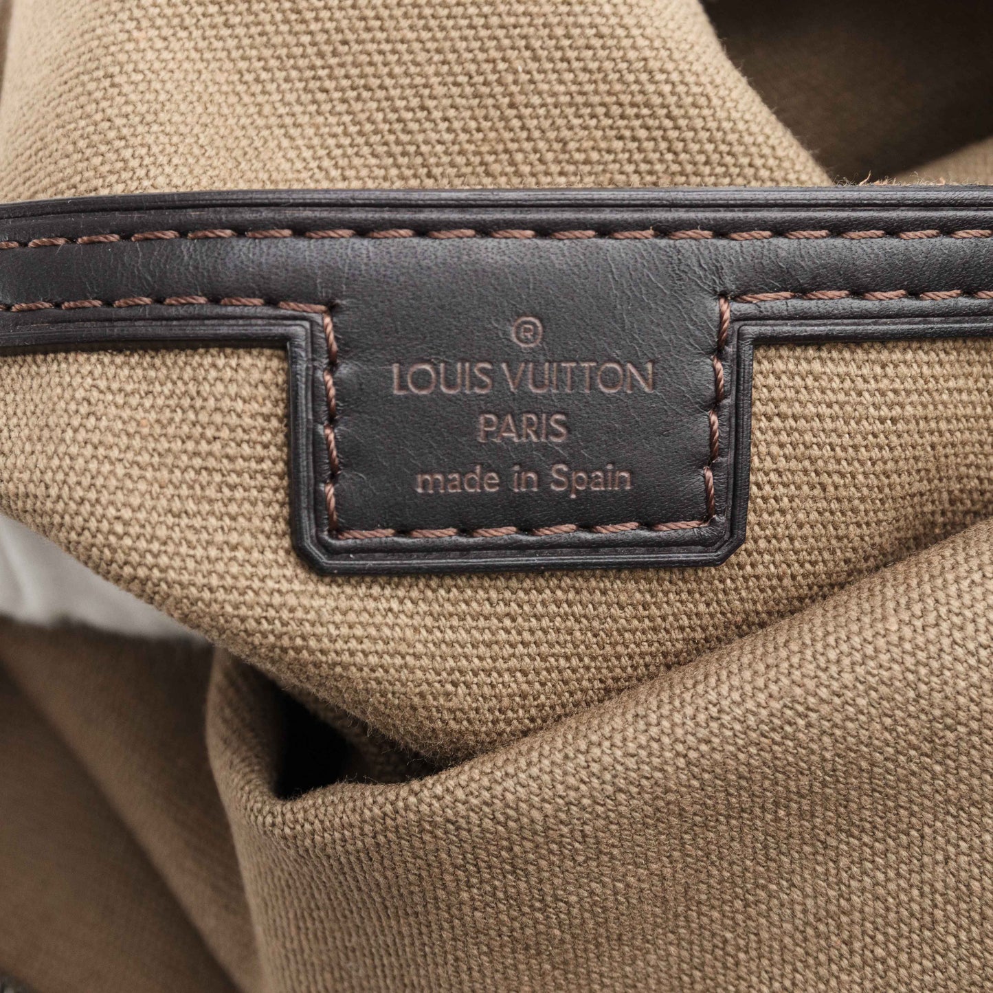 Louis Vuitton Shawnee Pochette Crossbody