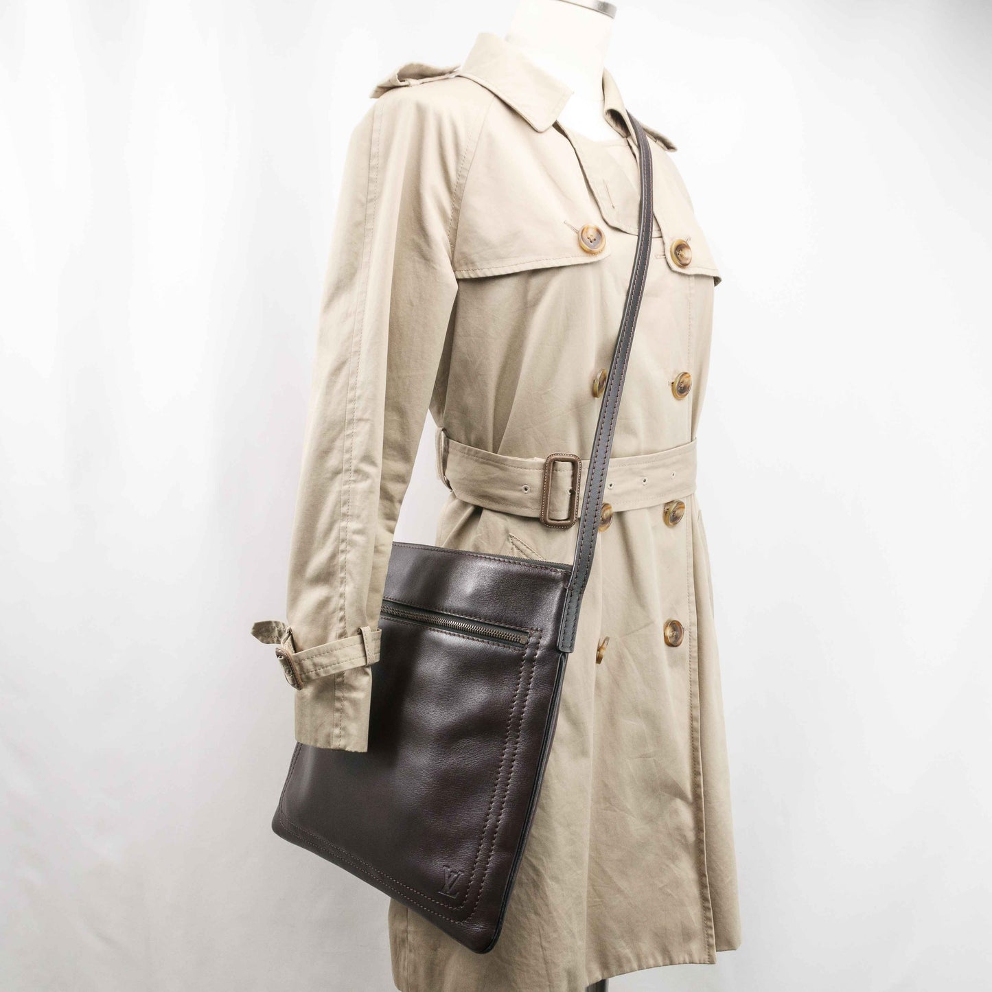 Louis Vuitton Shawnee Pochette Crossbody