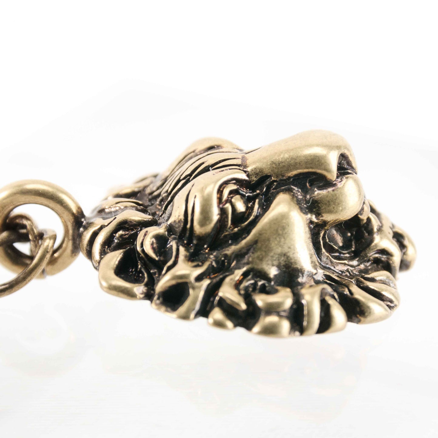 Gucci Lion Head Necklace – Antique Gold-Tone Pendant Chain