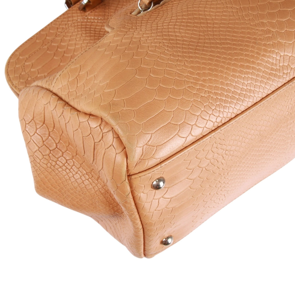 Authentic Longchamp Paris handbag tan leather