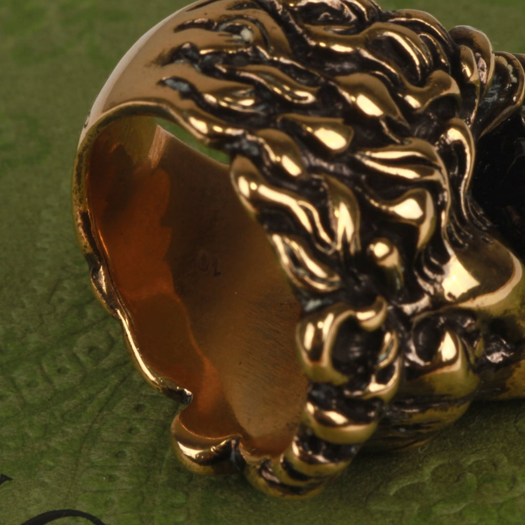 Authentic Gucci Lion Head Motif Crystal Ring In Gold & Black