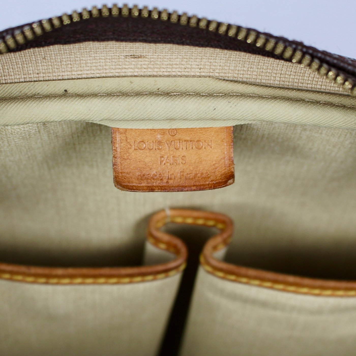 Louis Vuitton Monogram Canvas Deauville Travel Hand Bag