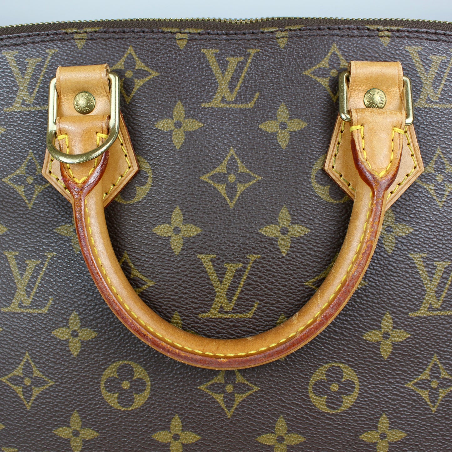 Louis Vuitton Alma