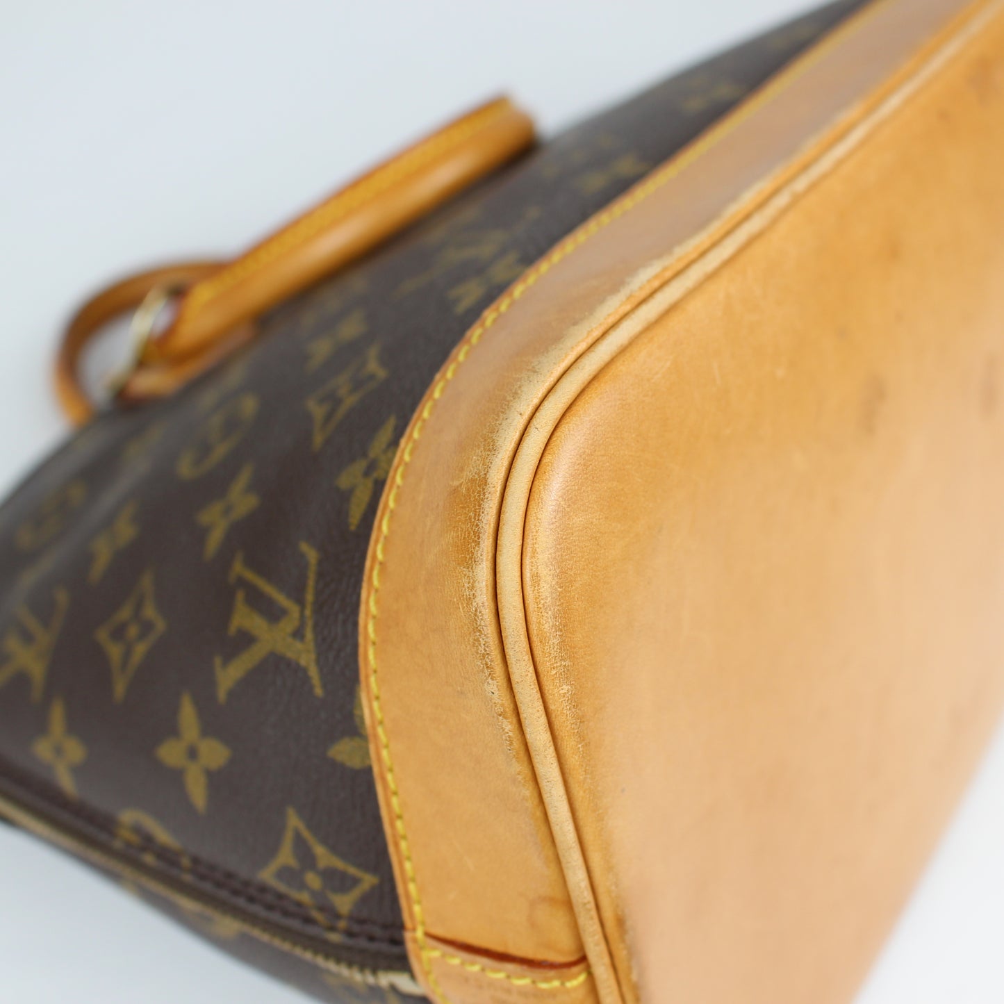 Louis Vuitton Alma