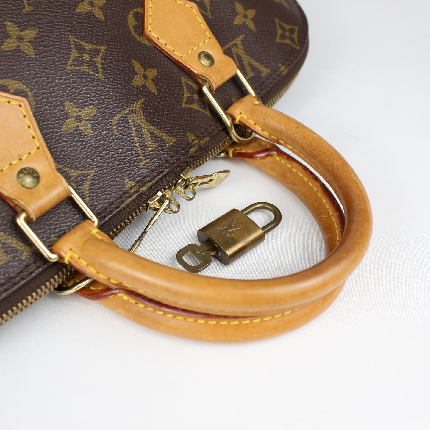 Louis Vuitton Alma
