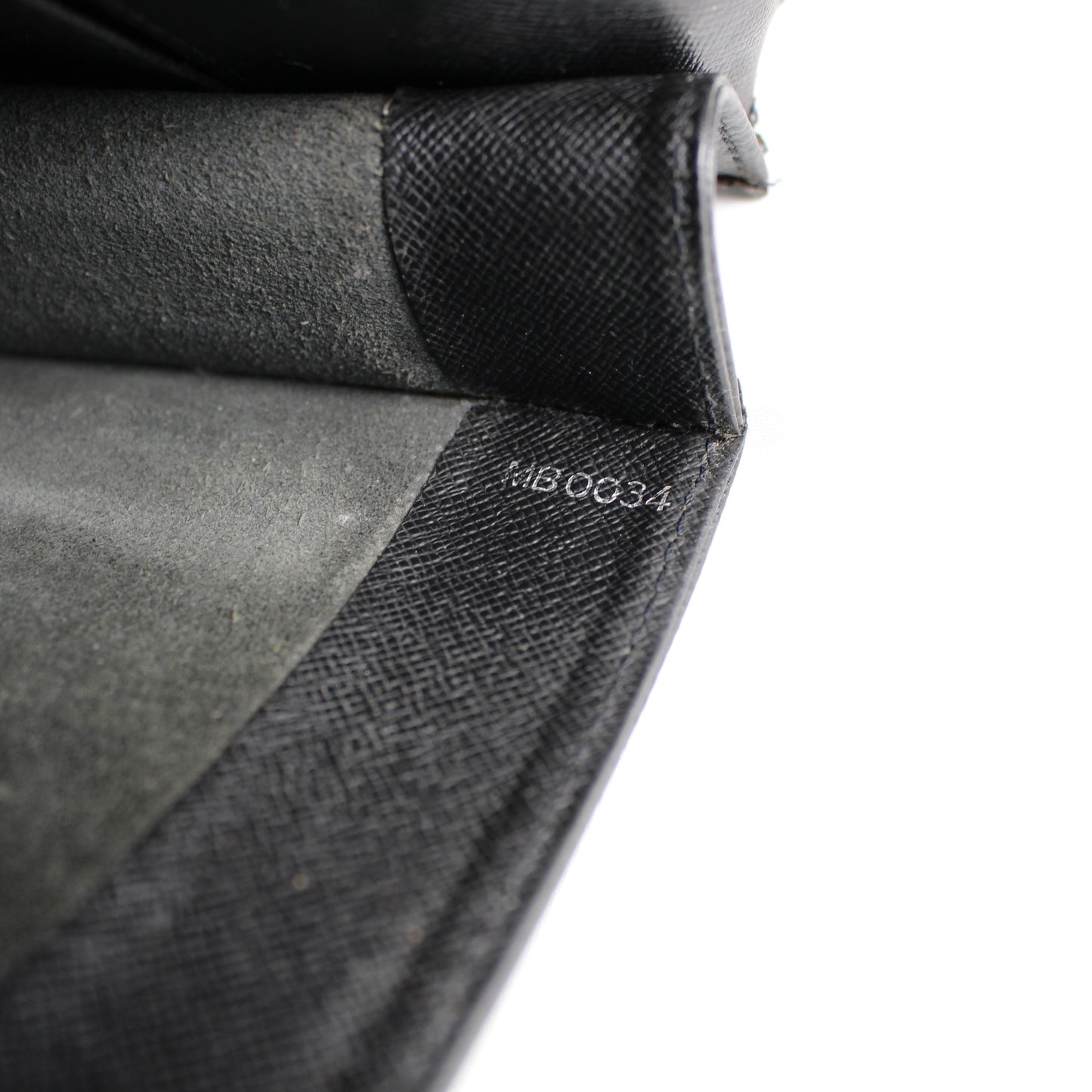 Louis Vuitton Taiga Leather Robusto 1 Briefcase – Black