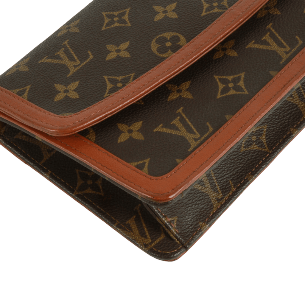 Authentic Louis Vuitton Monogram Pochette Dame 26