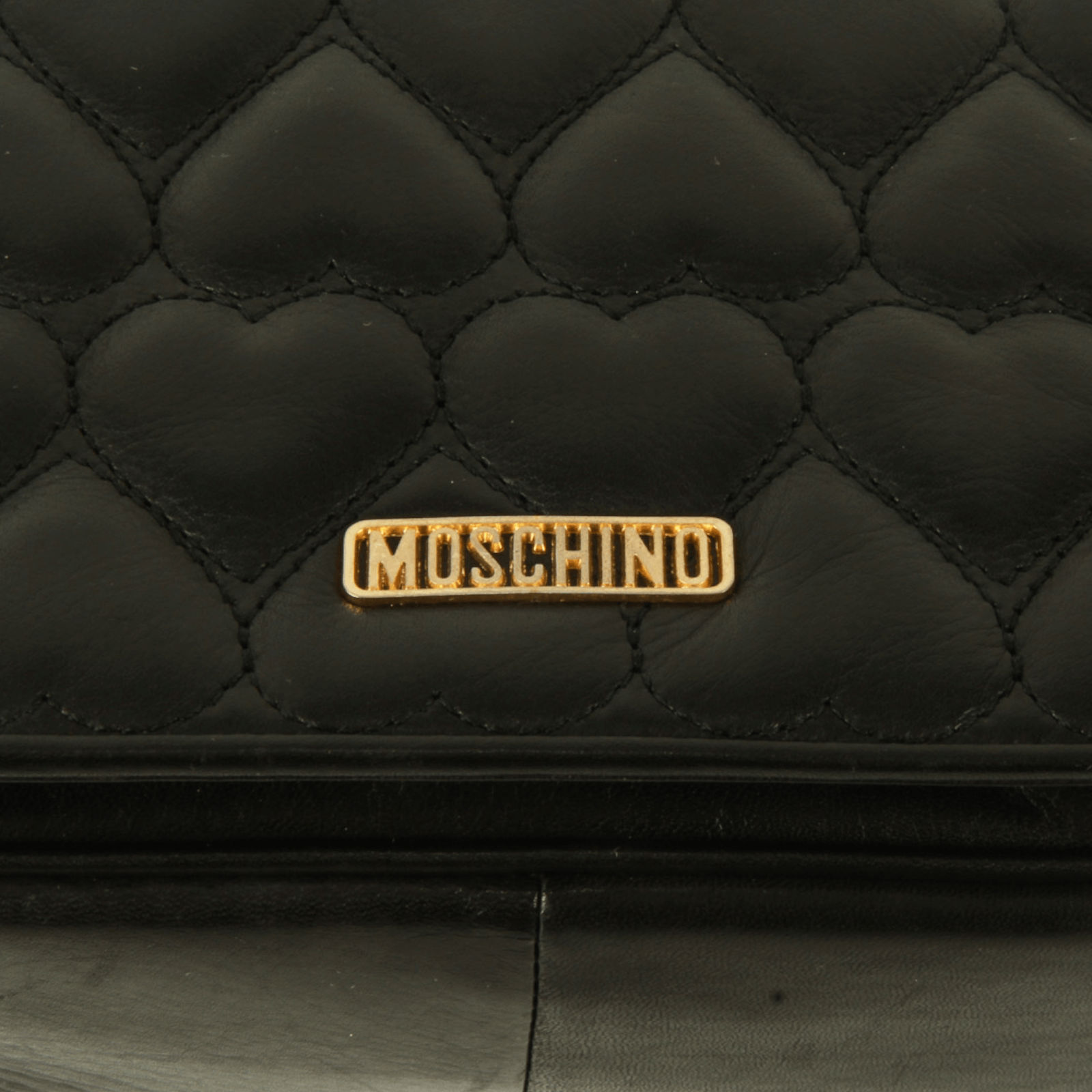Vintage Moschino Heart Shape Quilted Lambskin Gold Chain Strap Purse