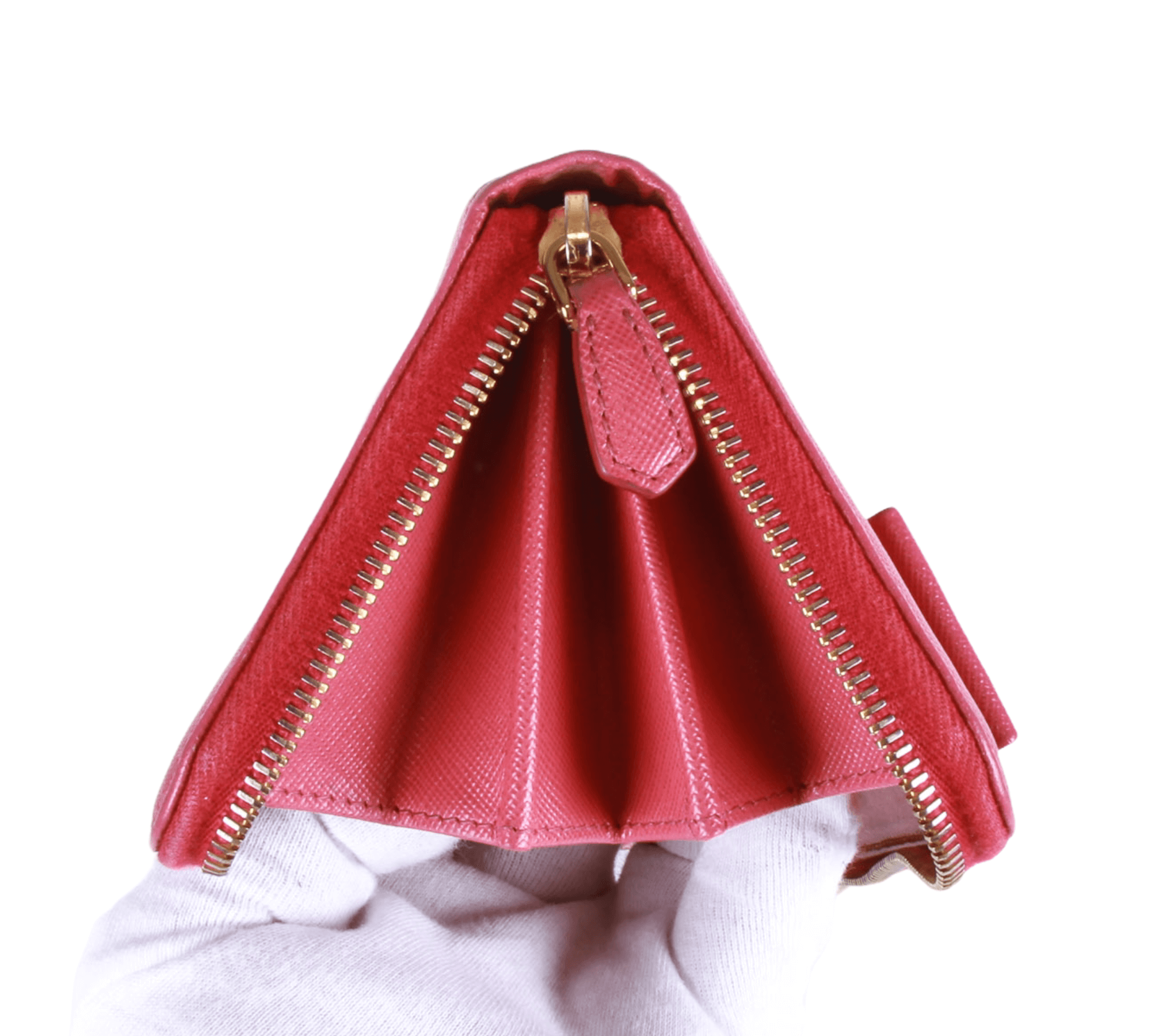 Prada Rosso Saffiano Vernice Leather Bow Zip Wallet 1M0506 - Yoogi's Closet