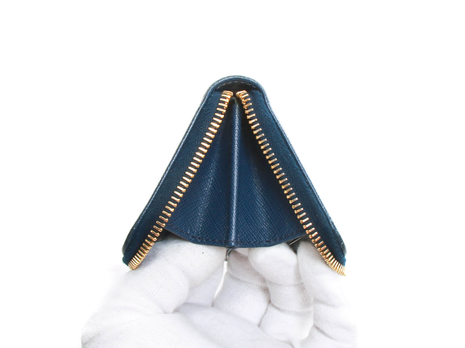 Prada Saffiano Wallet On Chain in blue calf leather leather ref.365290 -  Joli Closet