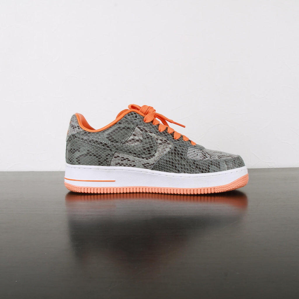 NIKE "Nike By You Air Force 1"