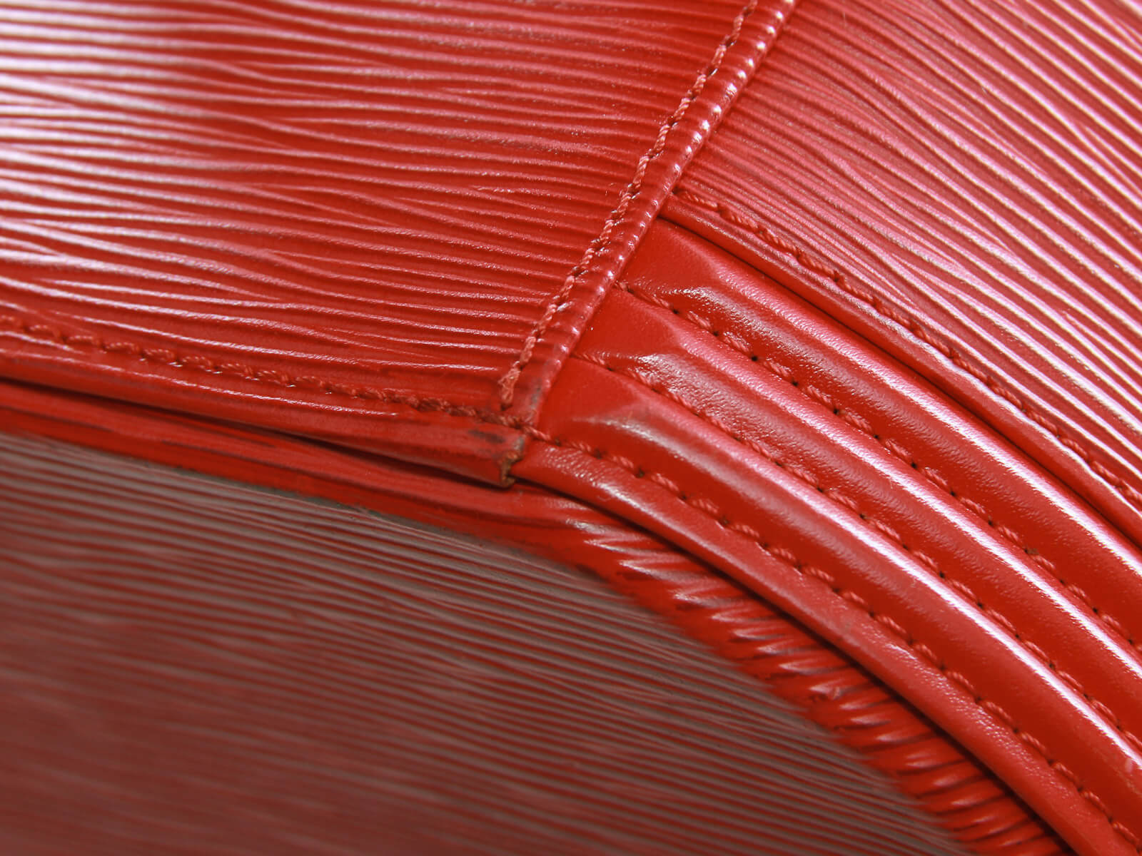 LOUIS VUITTON Epi Cannes Hand Bag Red M48037 LV Auth 43037 Leather  ref.943352 - Joli Closet