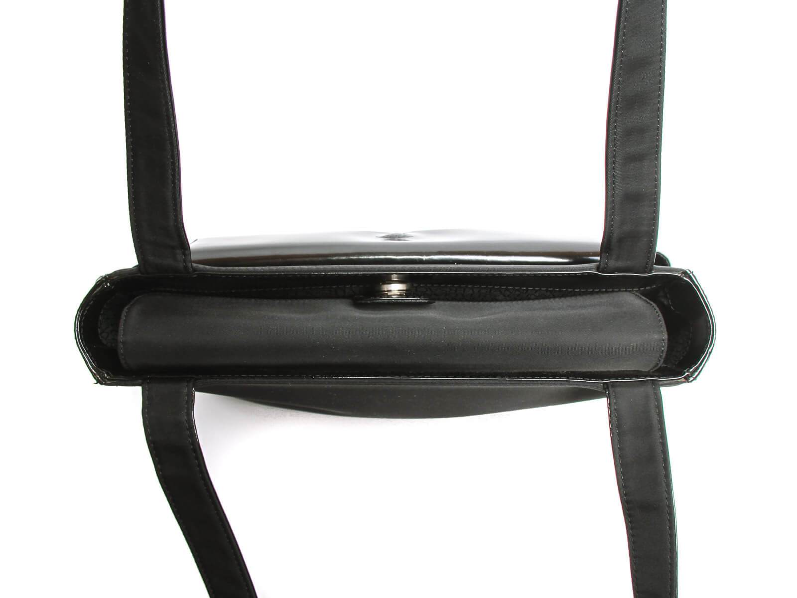 Gianni Versace Leather Shoulder Handbags