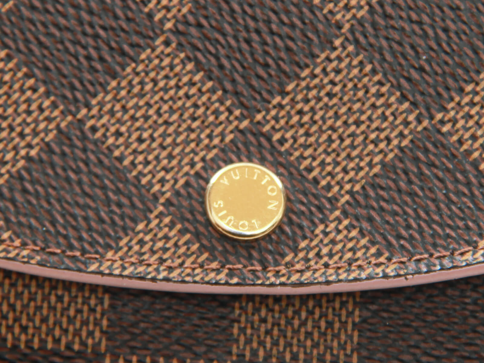 Louis Vuitton Portefeuille Caissa Brown Cloth ref.303950 - Joli Closet